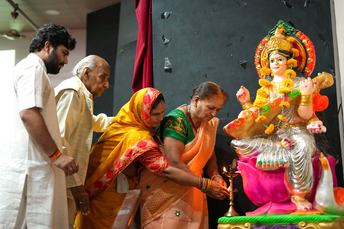 Braj Lok Kala Mandal - Workshop