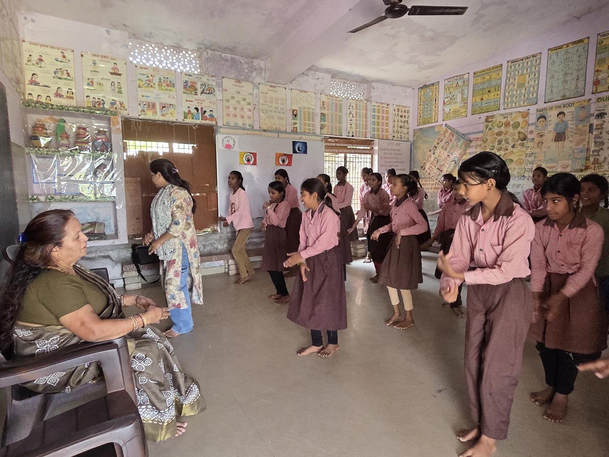 Braj Lok Kala Mandal - Workshop