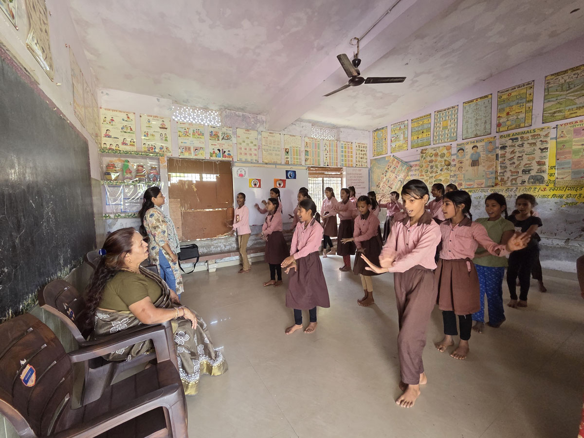 Braj Lok Kala Mandal - Workshop